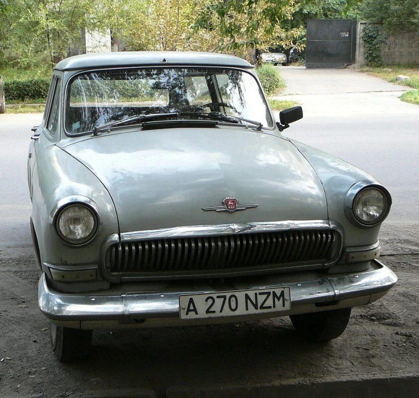 ГАЗ 21 Волга спереди