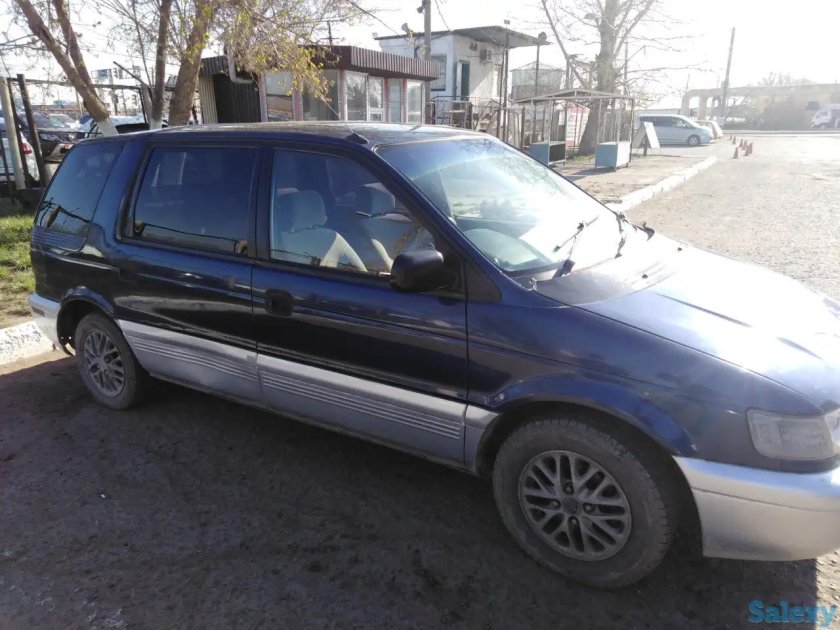 Mitsubishi chariot 1996