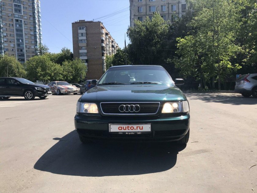 Audi 100 iv (c4)