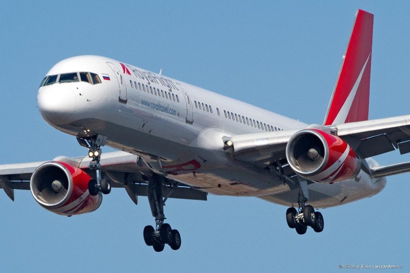 Ту-204 и Боинг 757