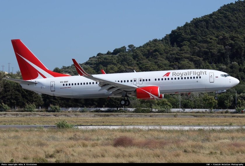 Самолет Роял Флайт