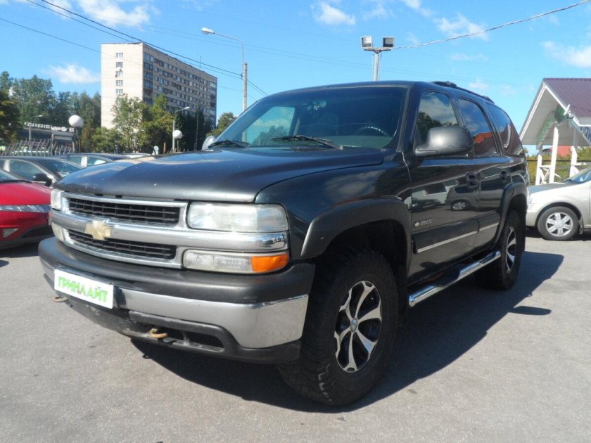 Chevrolet Tahoe II 2003