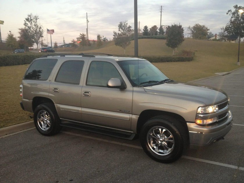 Chevrolet Tahoe 2003 года