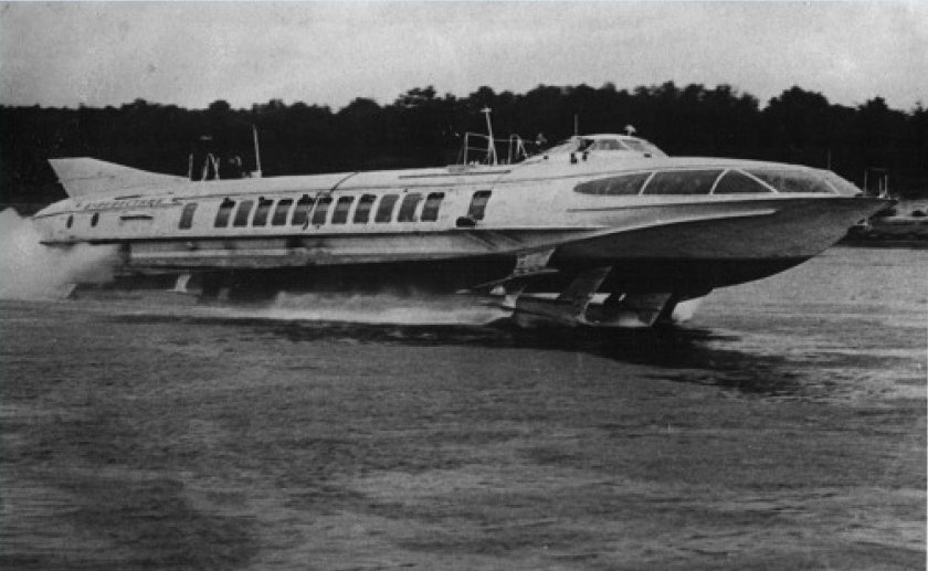 Судно на подводных крыльях метеор