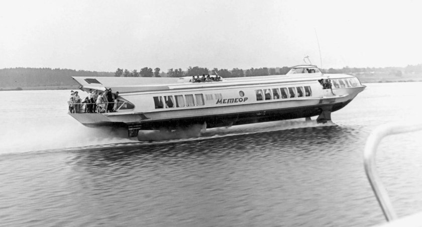 Пассажирский газотурбоход «циклон 250м»