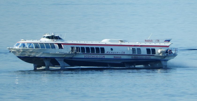 Пассажирский газотурбоход «циклон 250м»