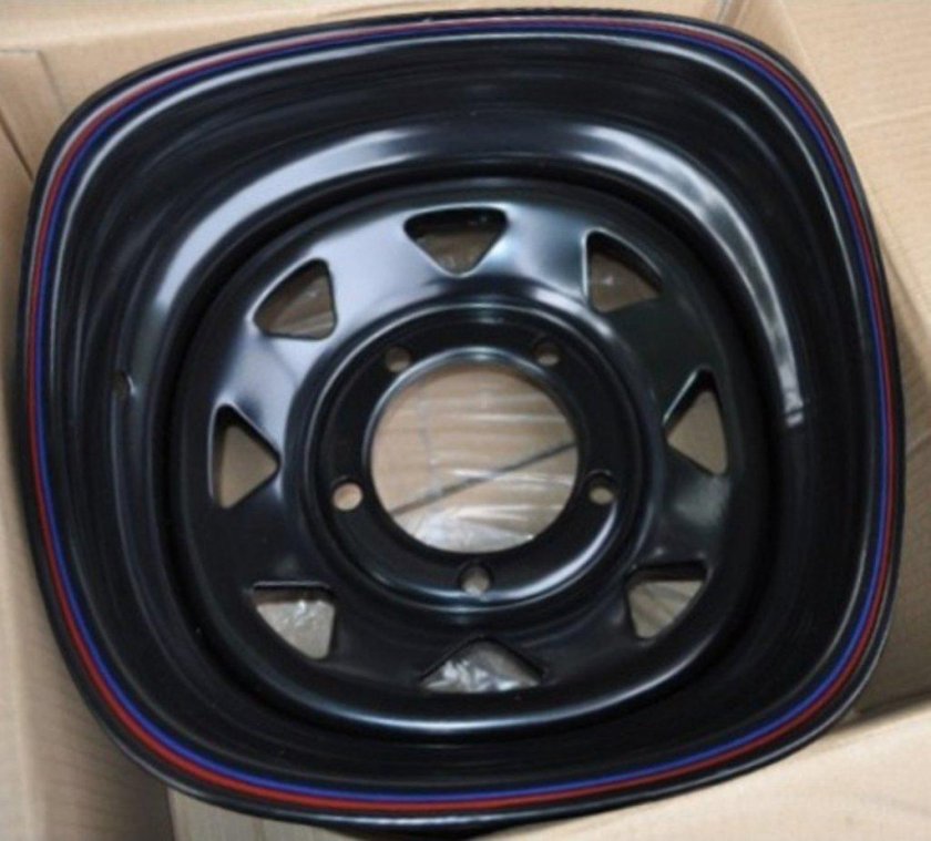 Диск УАЗ r15 штампованные