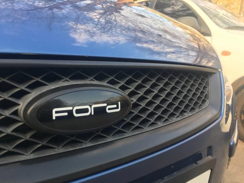 Черная решетка радиатора форд фокус 2 дорестайлинг