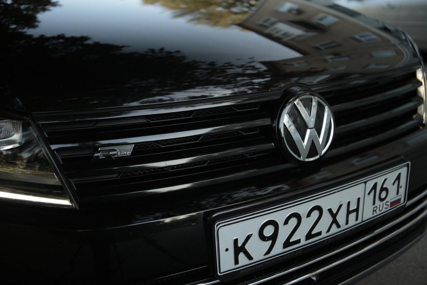 Антихром значка VW