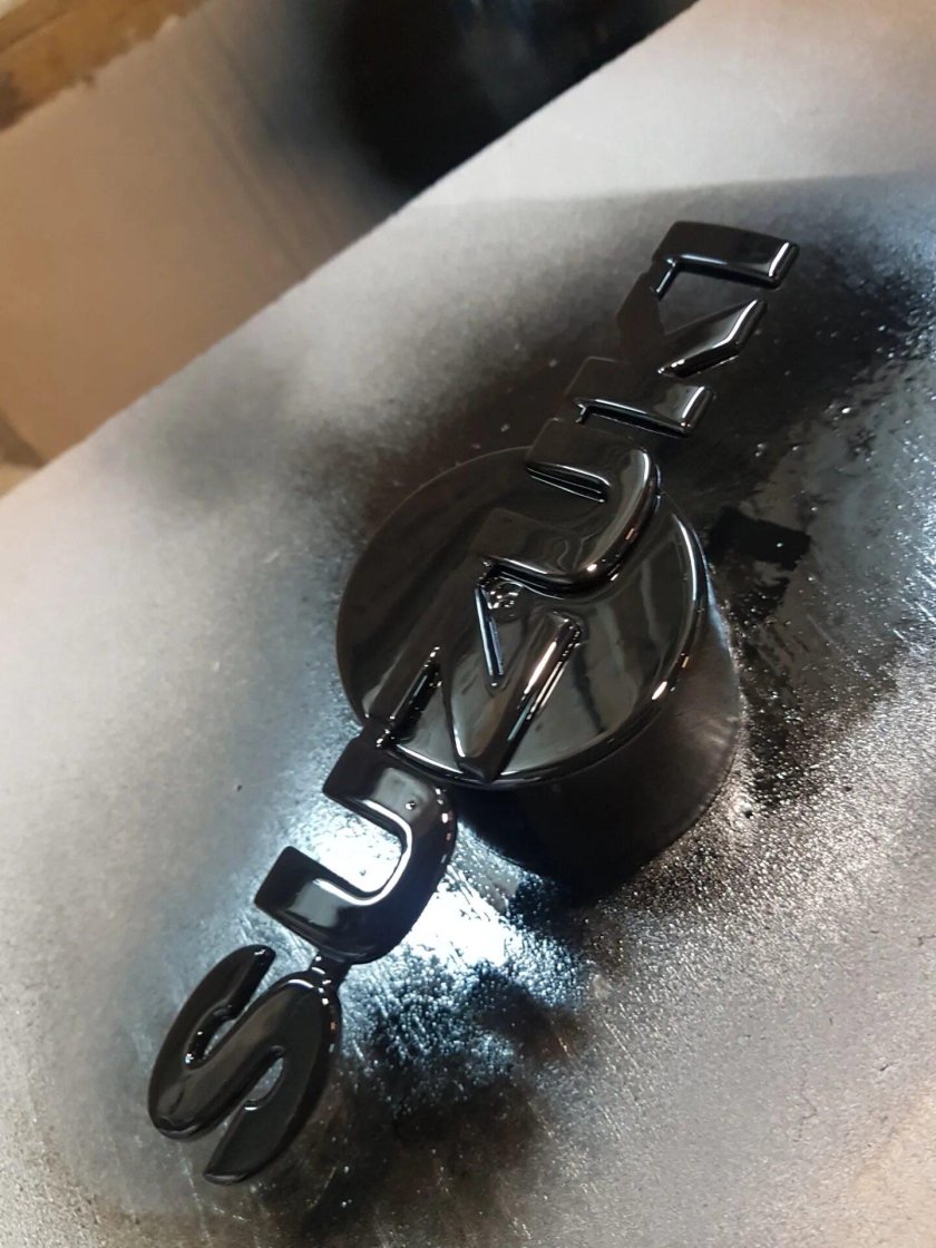 Шильдик Сузуки 15