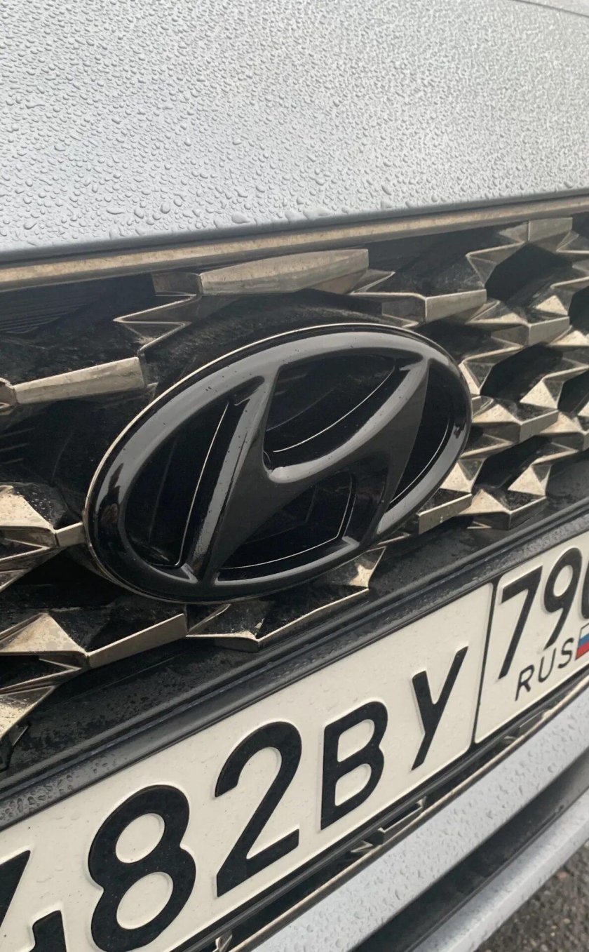 Антихром эмблема Тойота