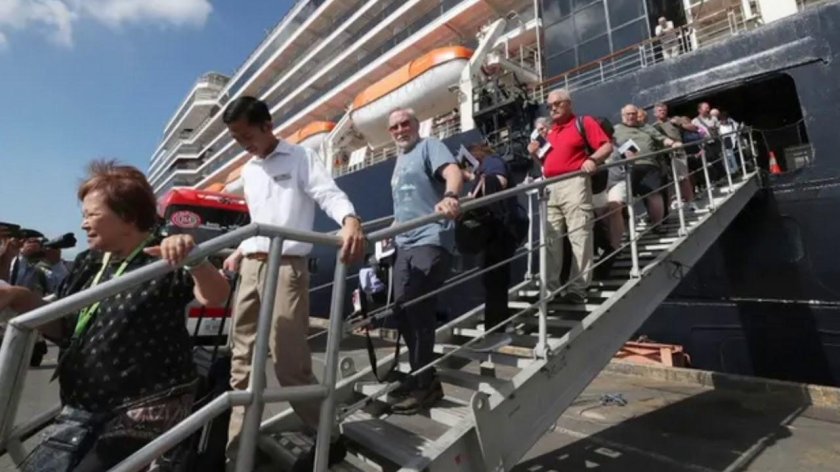 Пассажиры корабль