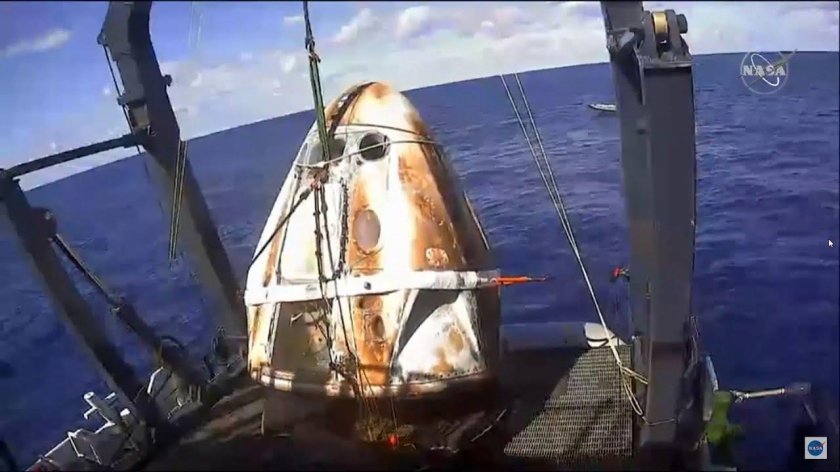 Crew Dragon приводнился