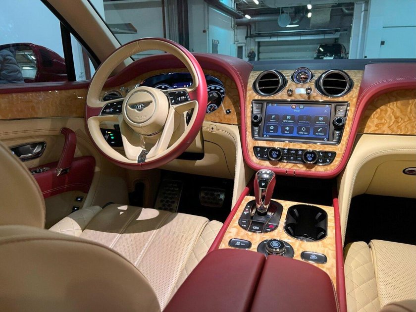 Бентли бентайга