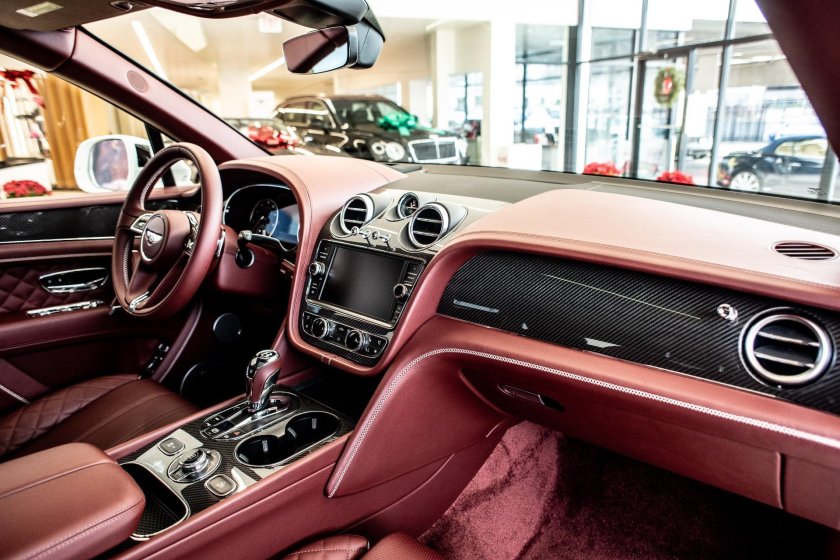 Bentley Bentayga салон