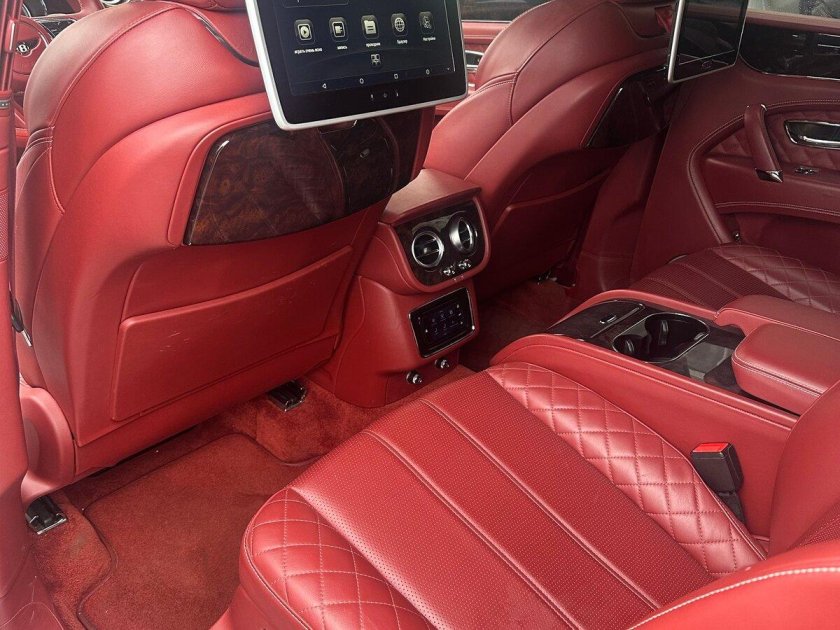 Бентли бентайга