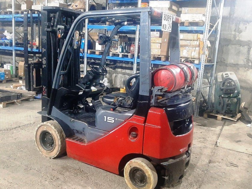 Вилочный автопогрузчик