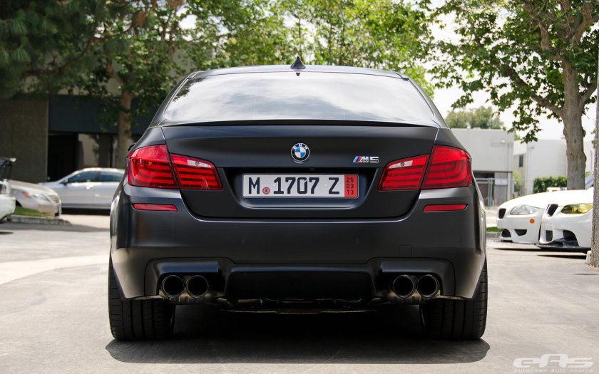 BMW m5 f10 зад