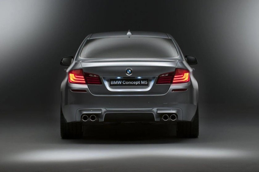 BMW m5 2011