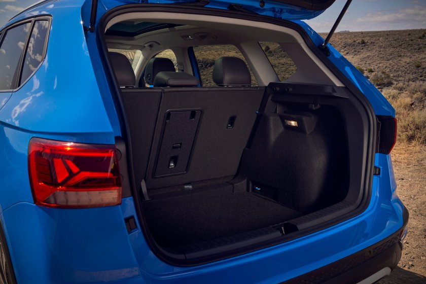 Volkswagen Taos багажник