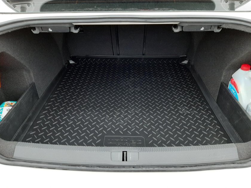 Volkswagen Passat b7 багажник