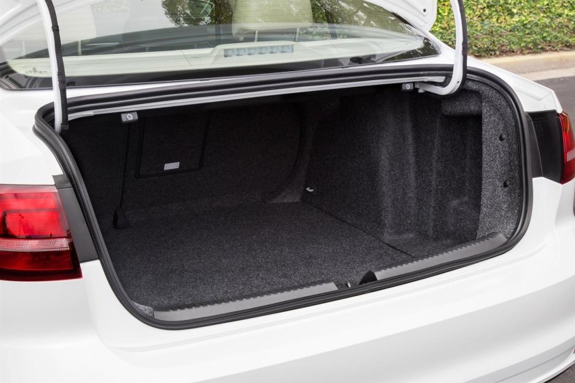 Багажник Джетта 6