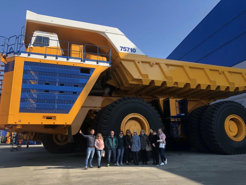 БЕЛАЗ-75710 самосвал