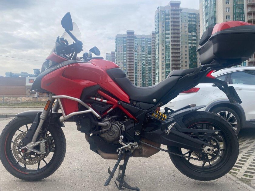 Спортивные мотоцикл