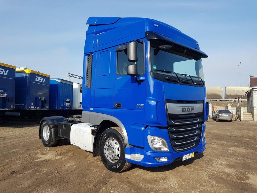 DAF XF 106 Euro синий