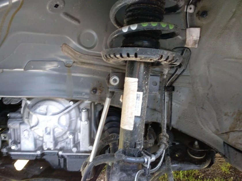 Передняя подвеска Шкода Рапид