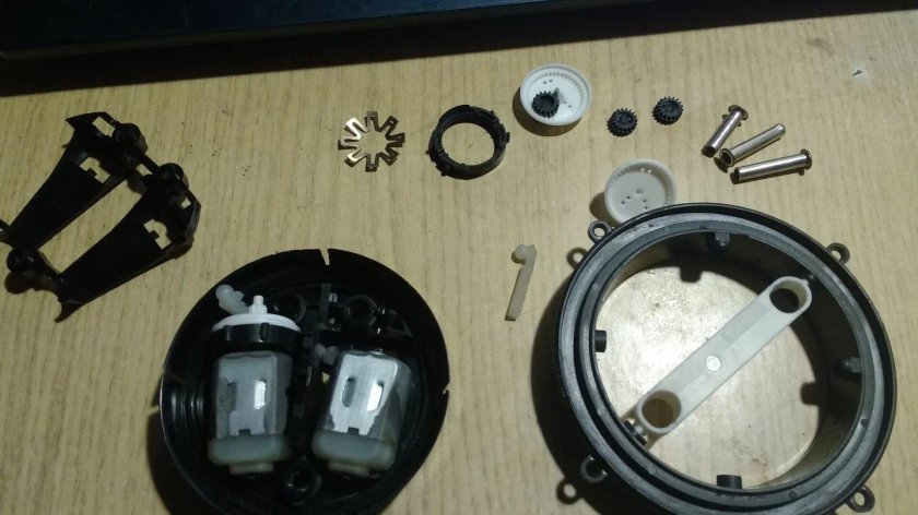 Моторчик зеркала Газель