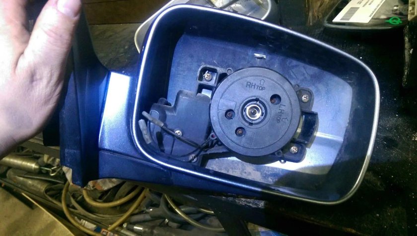 Боковое зеркало заднего вида