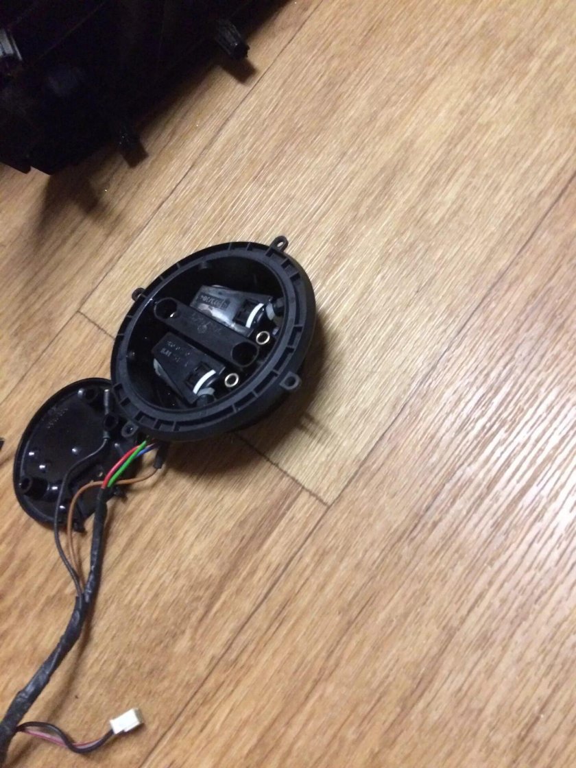 Электроприводы для зеркал Лада Гранта