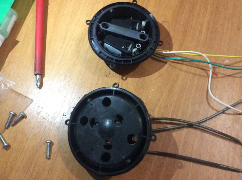 Тросовой привод зеркала Приора