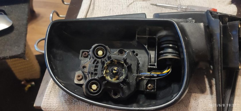 Электропривод зеркала акцент