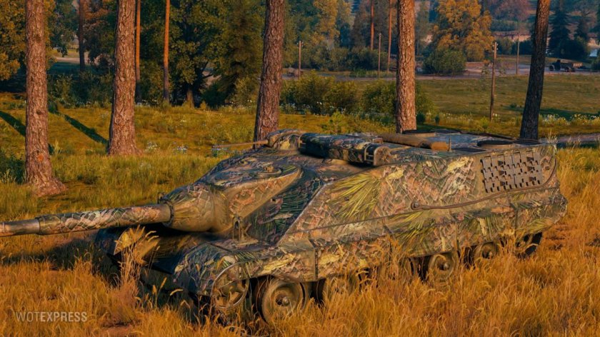 Танк в лесу