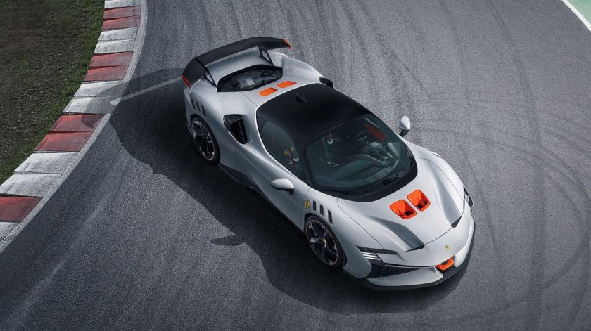 Феррари sf90 stradale
