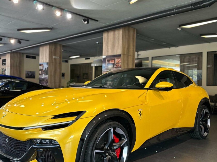 Кроссовер ferrari purosangue 2020