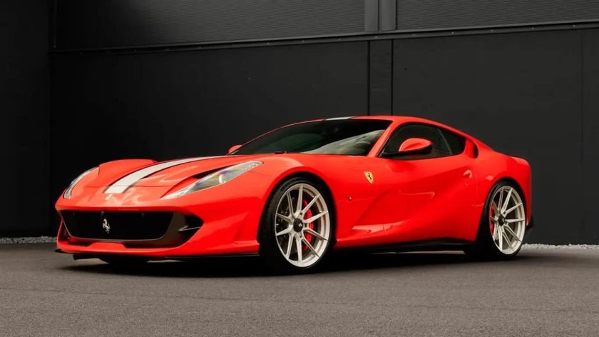 Феррари 812 superfast
