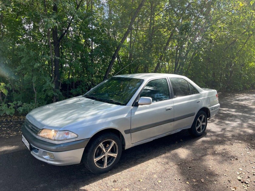 Toyota carina 1998