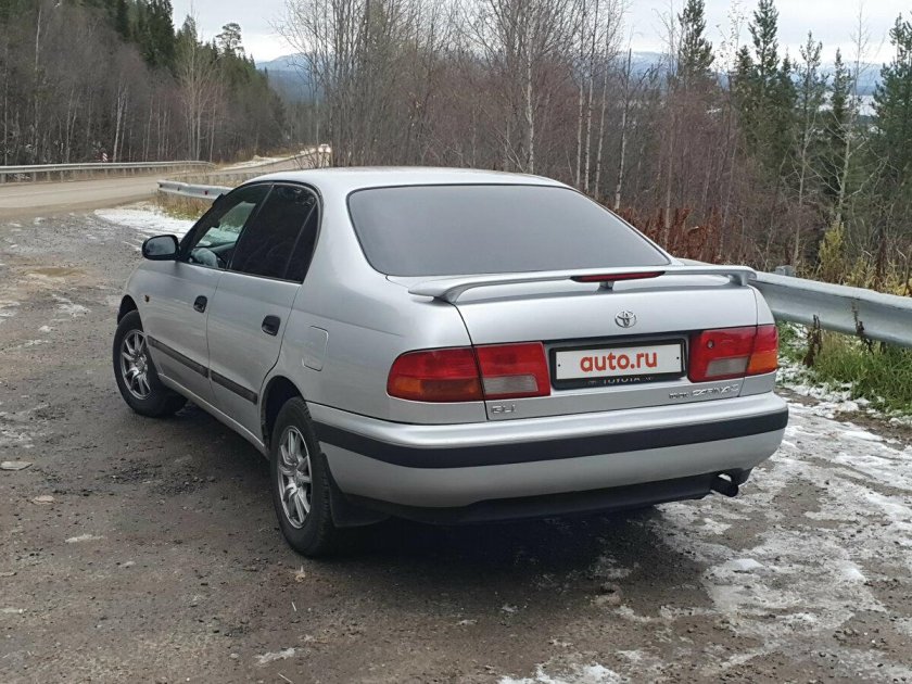 Toyota Carina e 1997