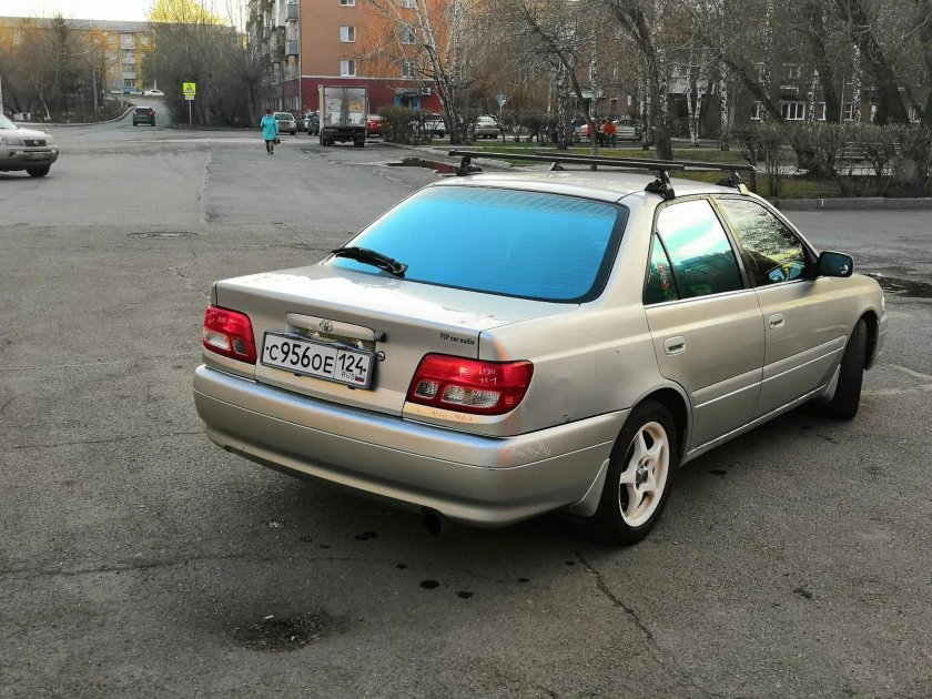 Toyota Carina 1997