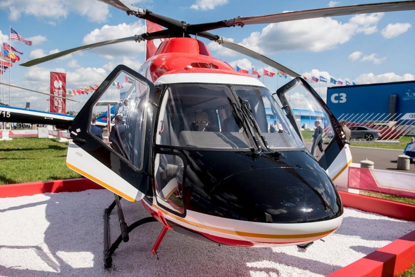Кабина вертолета Robinson r44
