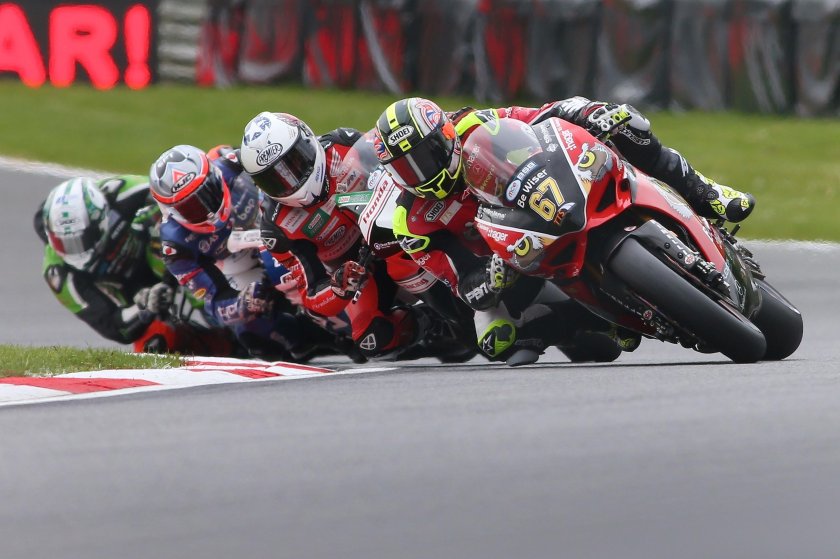 Гонки на мотоциклах