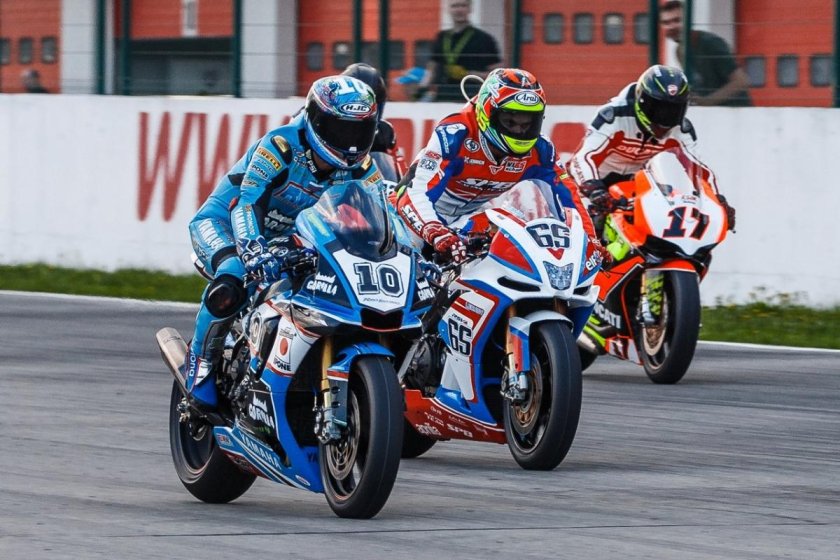 Гонки на мотоциклах