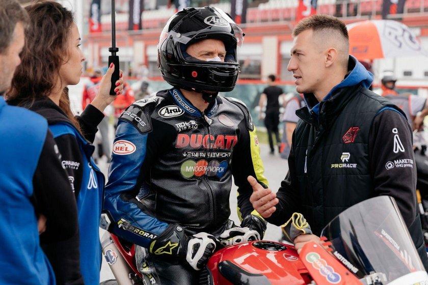 Шоссейно-кольцевые гонки на мотоциклах