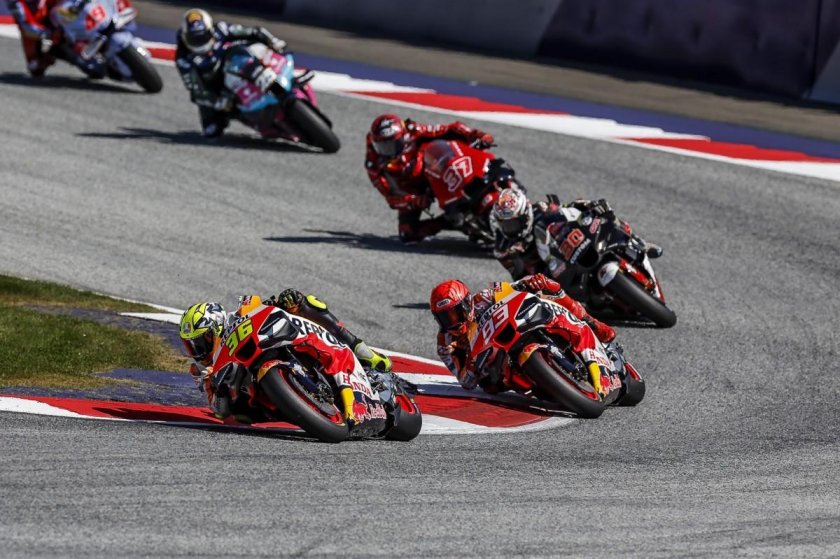 Гонка на мотоциклах