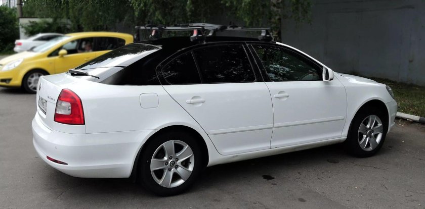 Шкода Октавия а5 фл белая