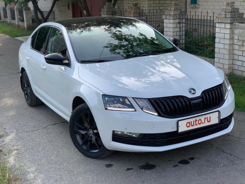 Skoda Octavia a7 белая