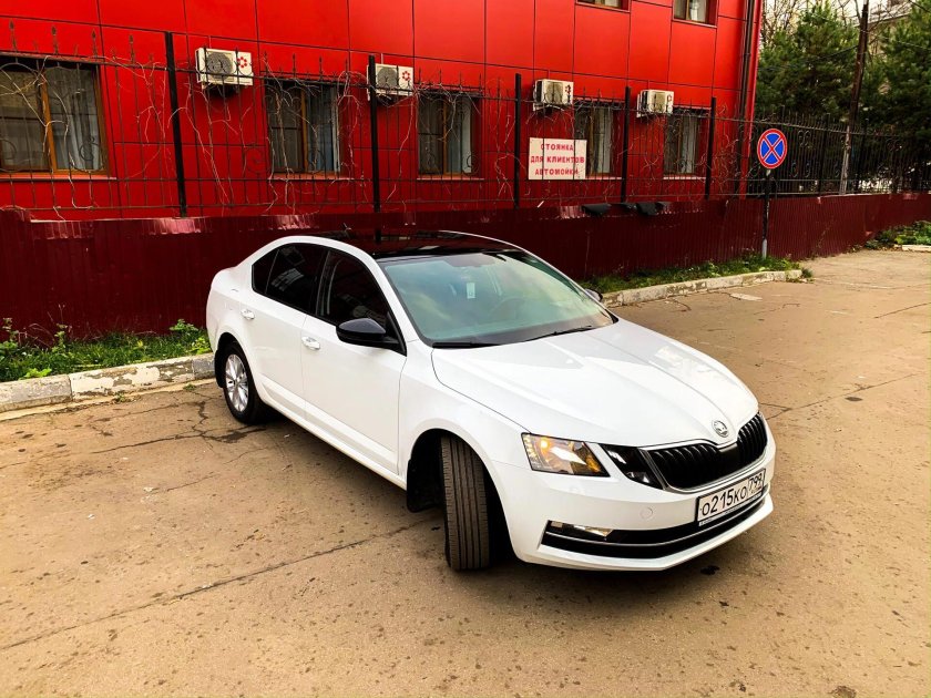 Шкода Октавия а7 белая